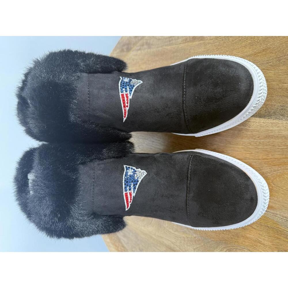 New England Patriots Faux Fur Wedge Sneaker Boot Black US 8 / EU 39 NWB - Picture 2 of 9